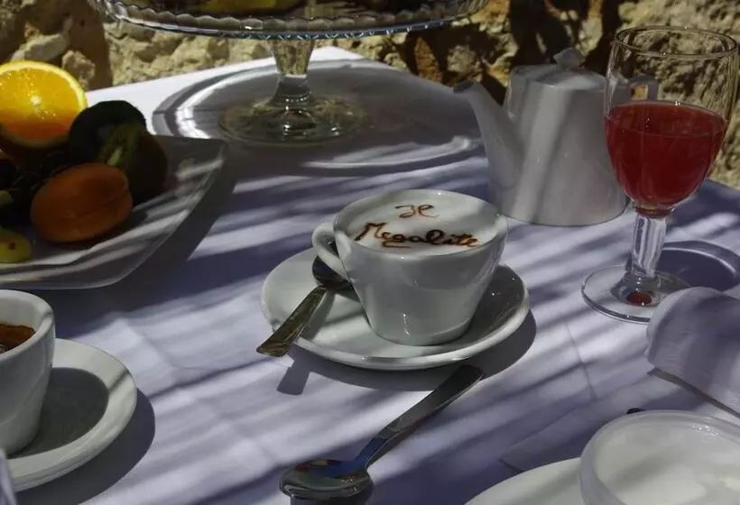 فندق Agriturismo Il Megalite