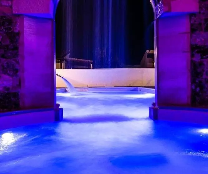 فندق Agriturismo Il Megalite