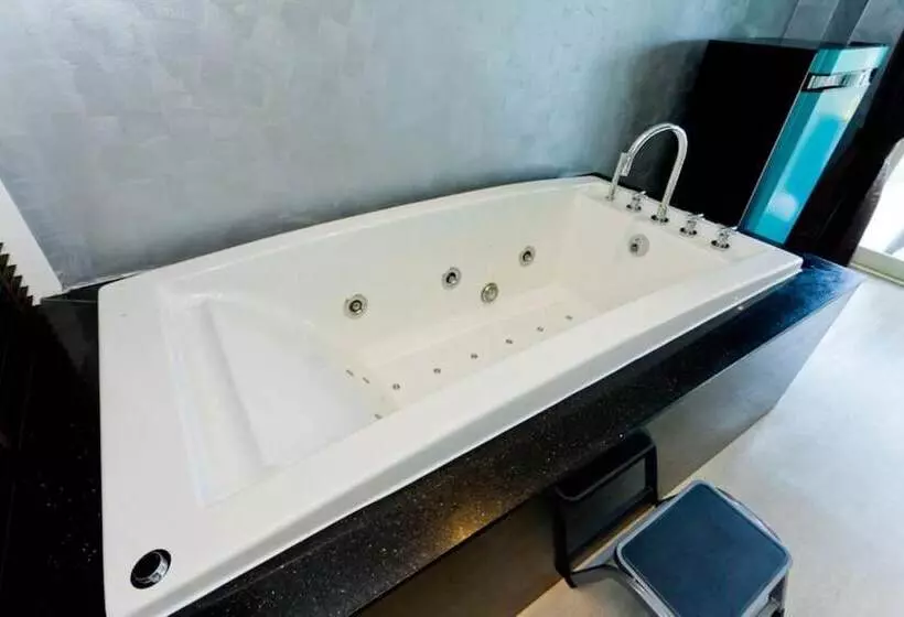 Hotelli Anda Beachside