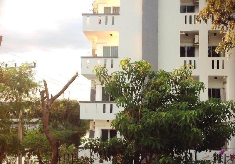 At Ease Hotel Suvarnabhumi