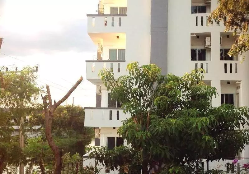 At Ease Hotel Suvarnabhumi