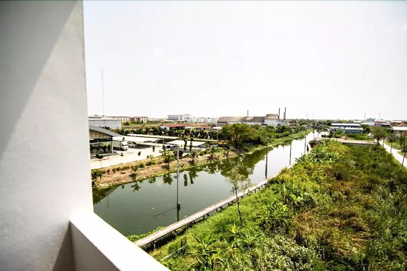 At Ease Hotel Suvarnabhumi