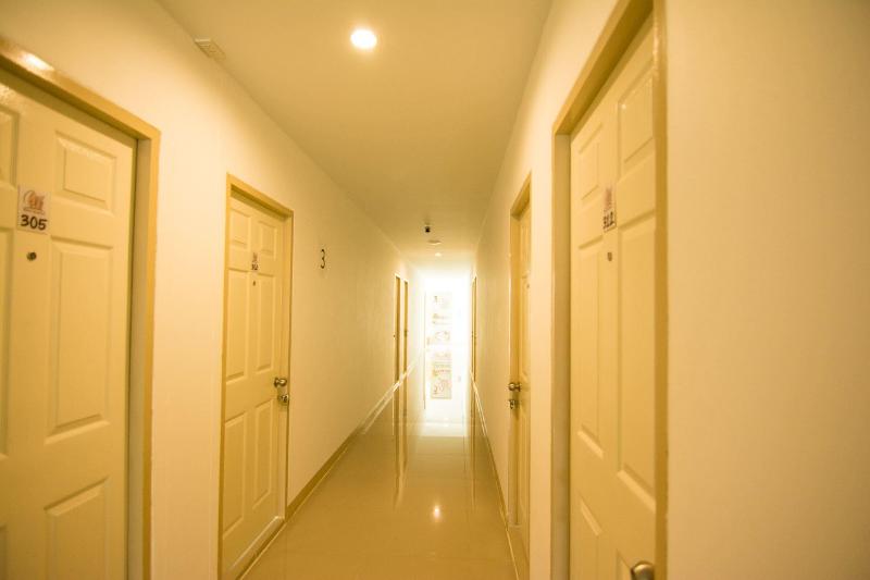 At Ease Hotel Suvarnabhumi