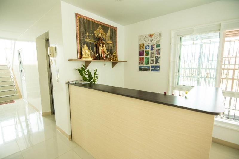 At Ease Hotel Suvarnabhumi