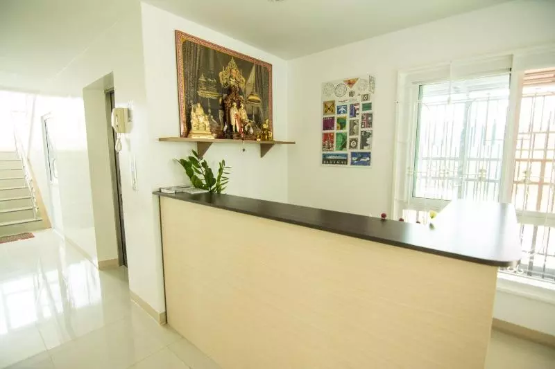 At Ease Hotel Suvarnabhumi