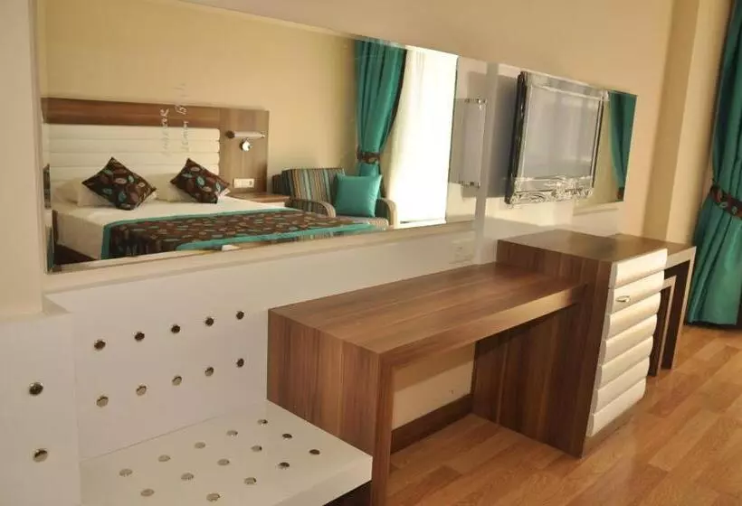 Hotel Dizalya Palm Garden   All Inclusive