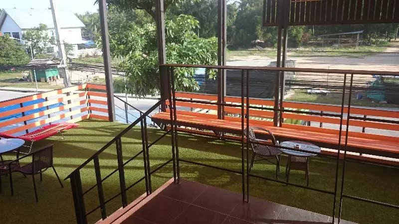 First And Frang Hotel   Koh Phangan