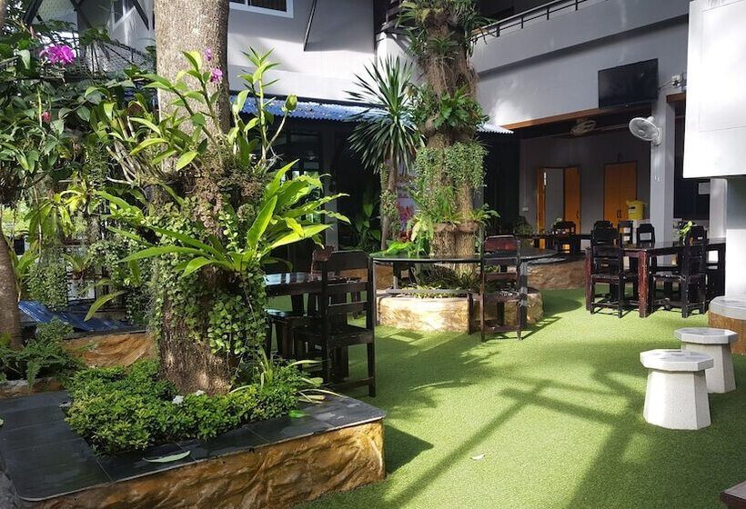 First And Frang Hotel Koh Phangan