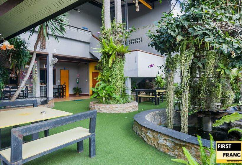 First And Frang Hotel Koh Phangan