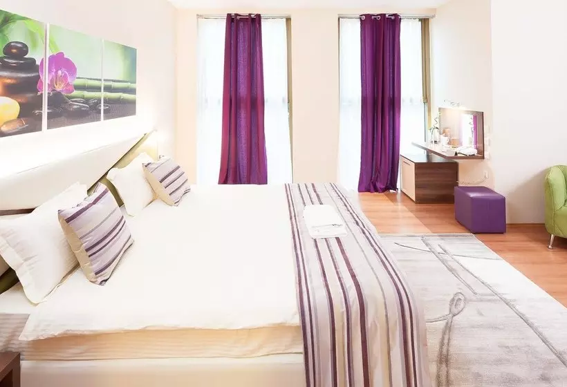 هتل Modern Inn Boutique Skopje