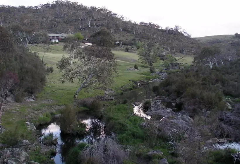 酒店 Mowamba River Lodge