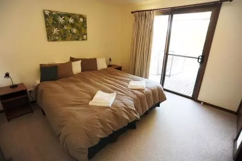 酒店 Mowamba River Lodge