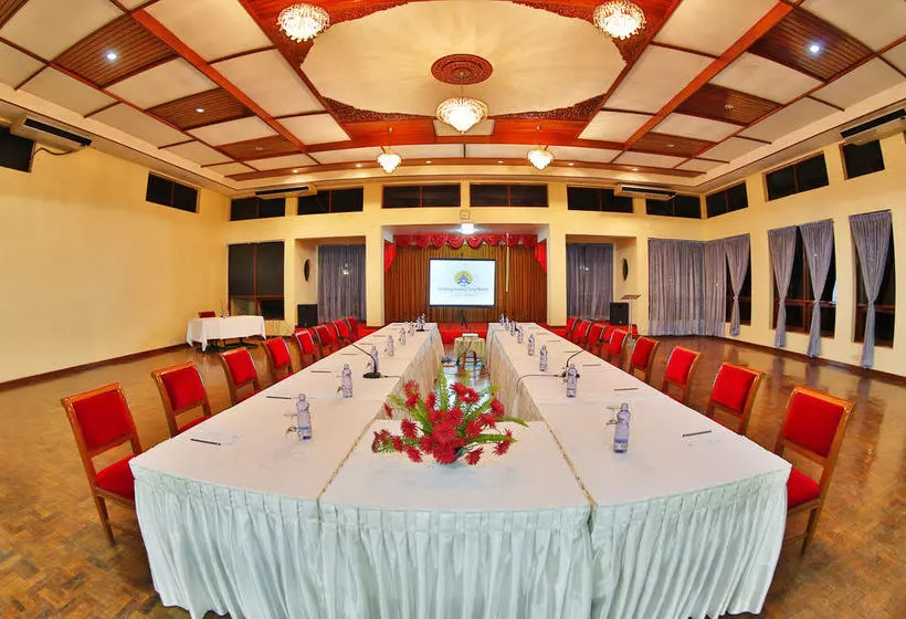 هتل Amazing Kengtong Resort