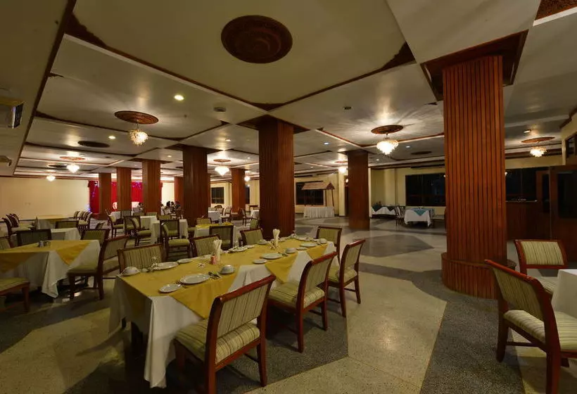 هتل Amazing Kengtong Resort