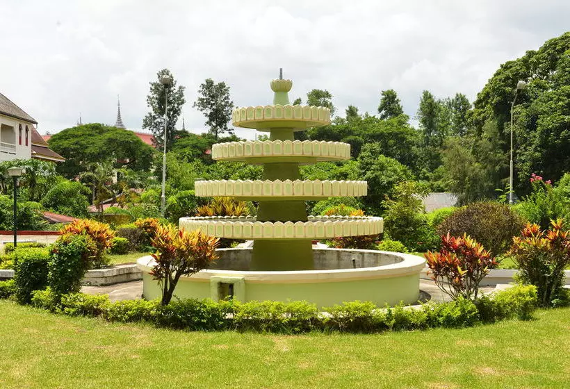 هتل Amazing Kengtong Resort