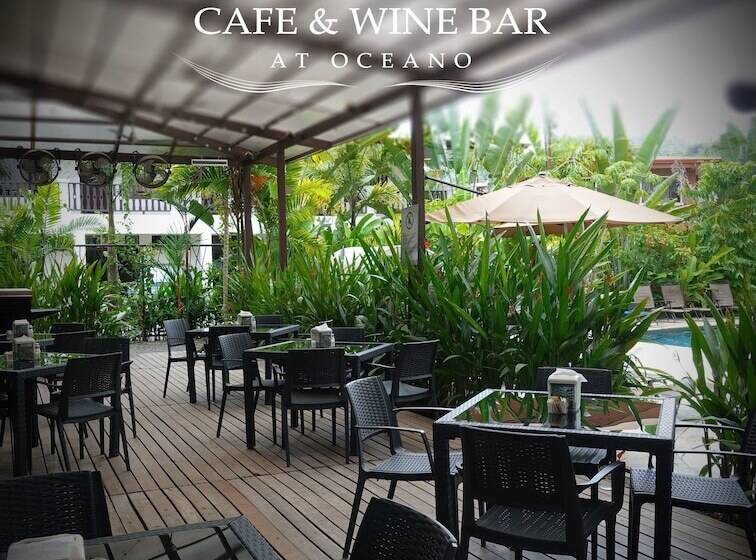 Oceano Boutique Hotel & Gallery