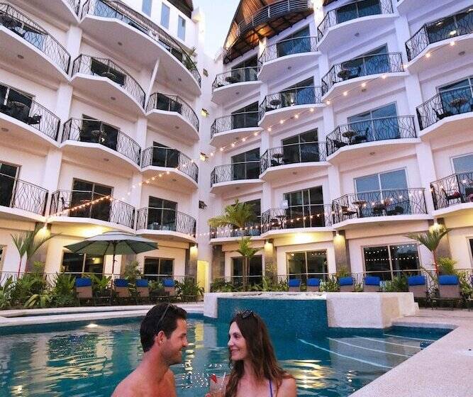 Oceano Boutique Hotel & Gallery