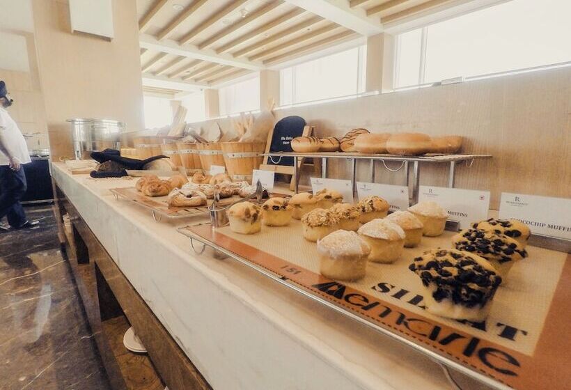 Renaissance Lucknow Hotel, Gomti Nagar