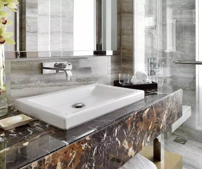 Renaissance Lucknow Hotel, Gomti Nagar