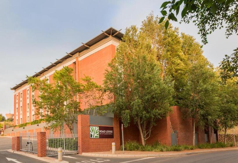 Отель Road Lodge Centurion