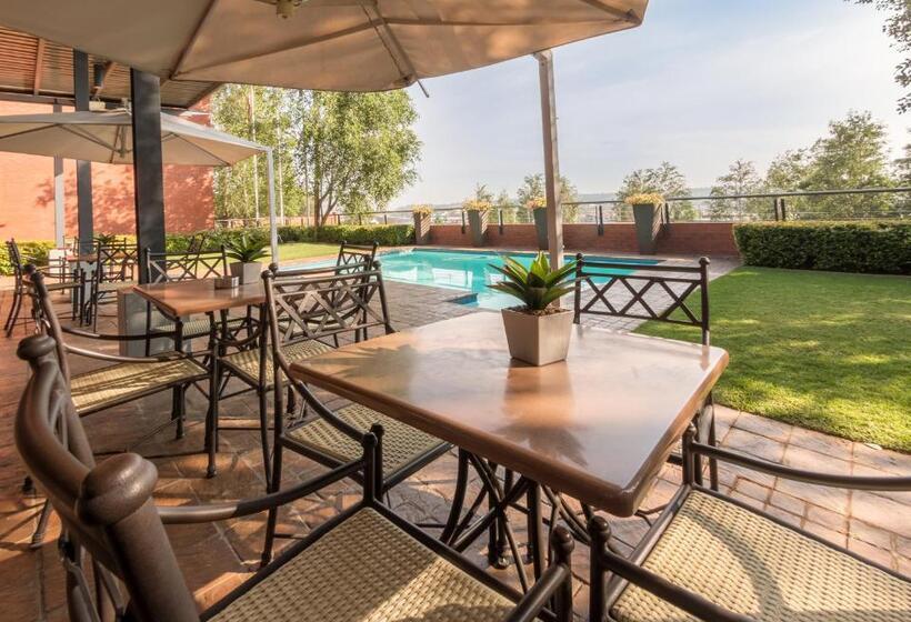 Отель Road Lodge Centurion