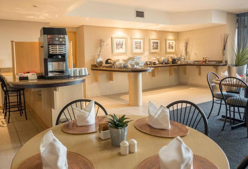 Отель Road Lodge Centurion