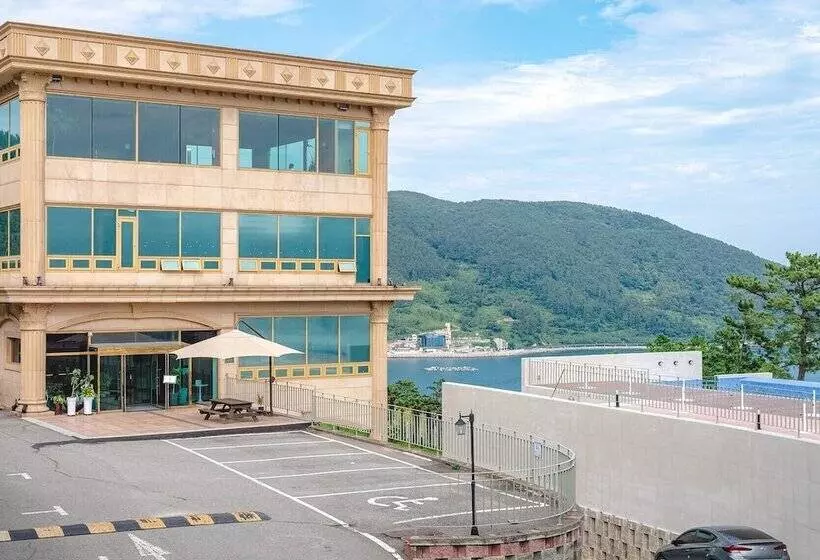 Otel Sang Sang & Private Sang Sang Pool Villa