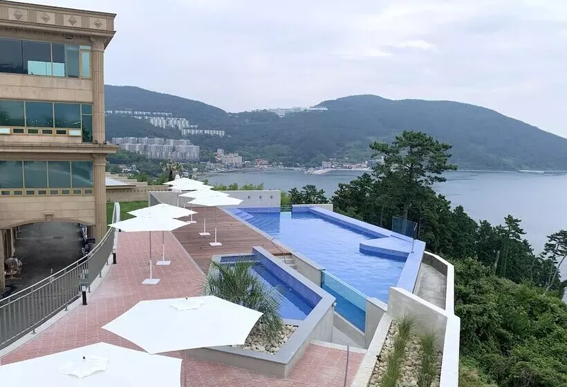 Otel Sang Sang & Private Sang Sang Pool Villa