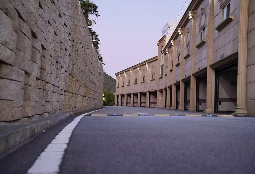 Otel Sang Sang & Private Sang Sang Pool Villa