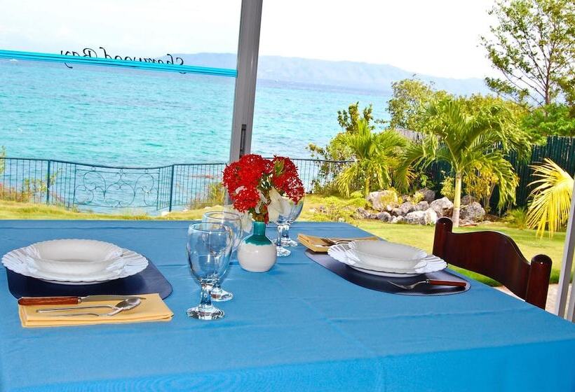 Отель Sherwood Bay Resort & Aqua Sports