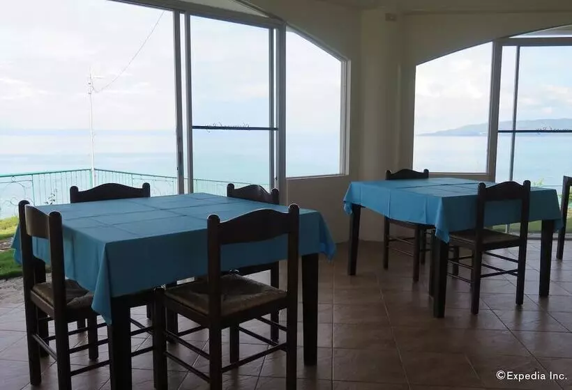 هتل Sherwood Bay Resort & Aqua Sports