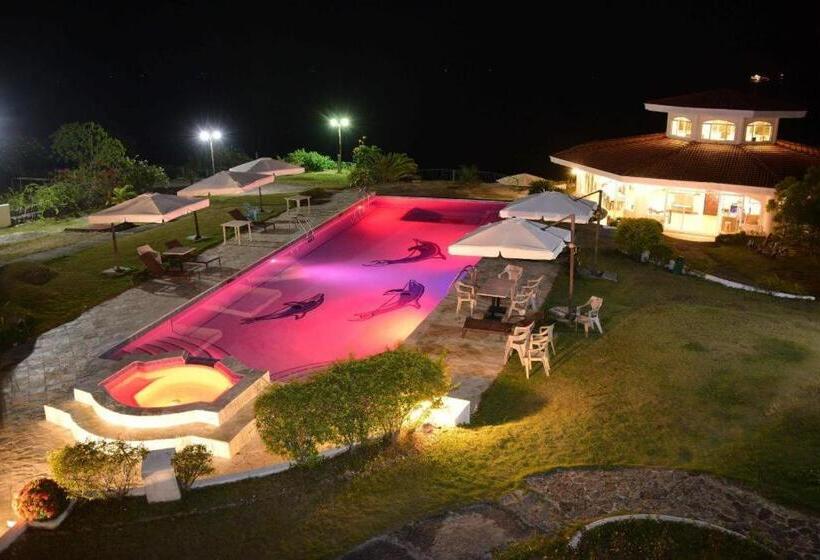 Отель Sherwood Bay Resort & Aqua Sports