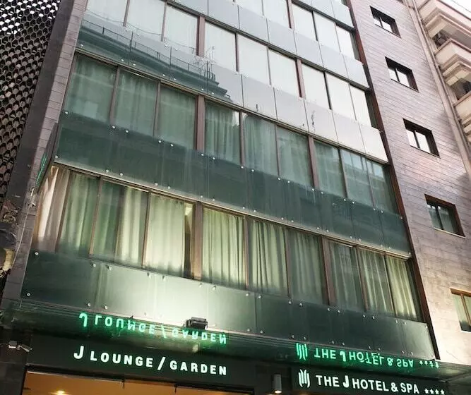 The J Hotel & Spa
