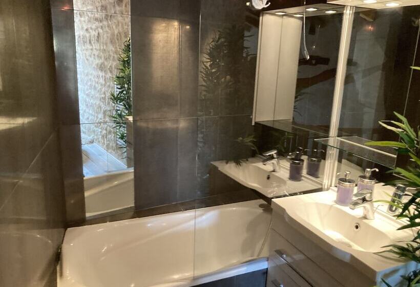 La Villa Du Moulin De Champie   Versailles