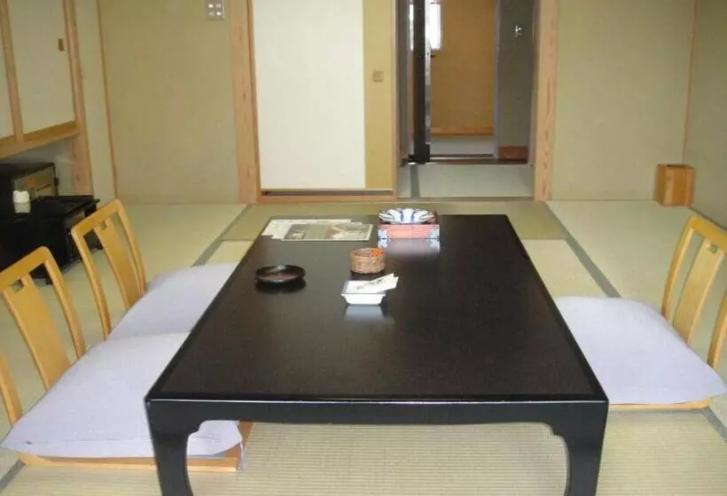 Ryokan Sakaya