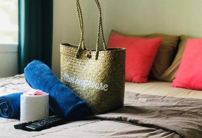 پانسیون Miss Hong House