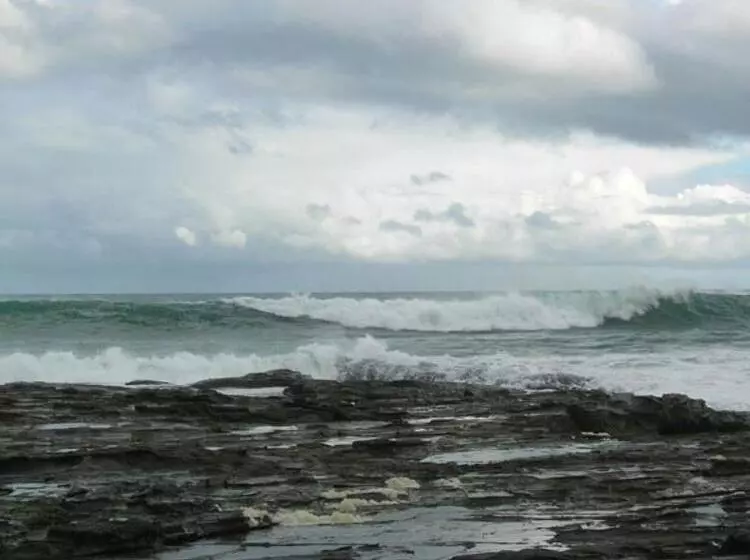 Points South By The Sea