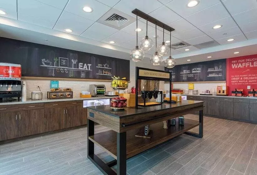 Hotelli Hampton Inn Marianna I10