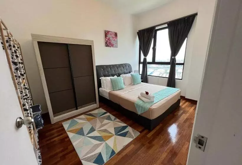 Hotelli D Gunduls Homestay Family Suite 2r 2b By Dgh I City