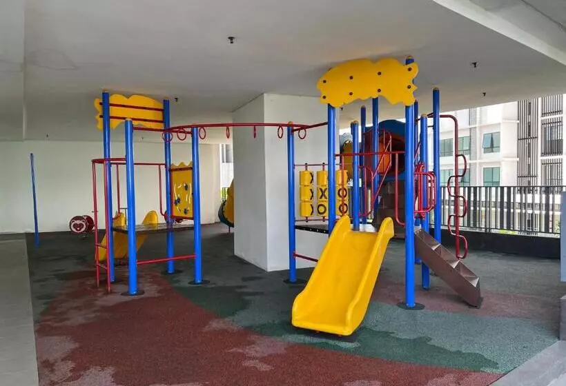 Hotelli D Gunduls Homestay Family Suite 2r 2b By Dgh I City