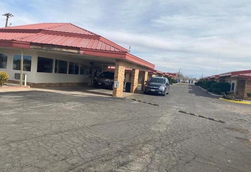 モーテル Executive Inn