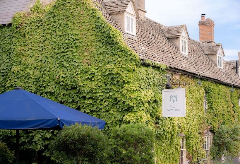 ペンション The New Inn