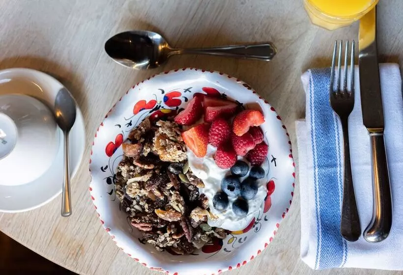 Majatalo The New Inn