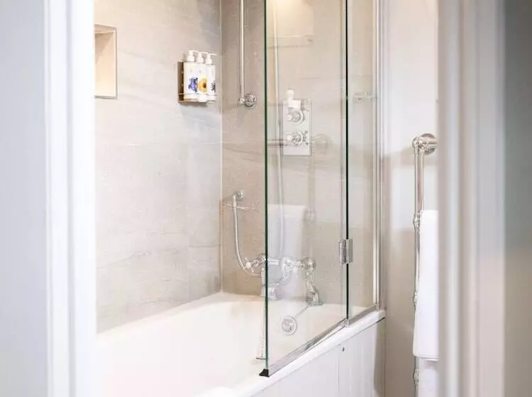 Majatalo The New Inn