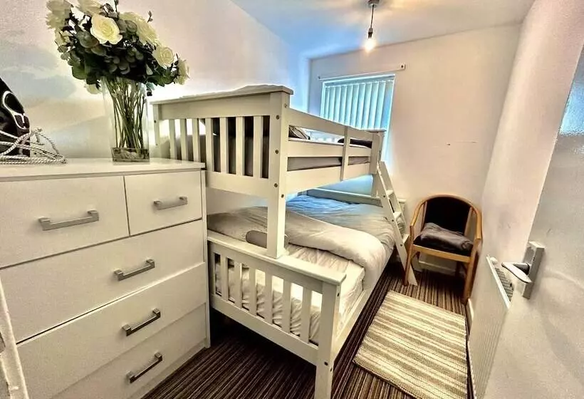 Residenssi Mordenised 2 Bedroom House Close To City Centre