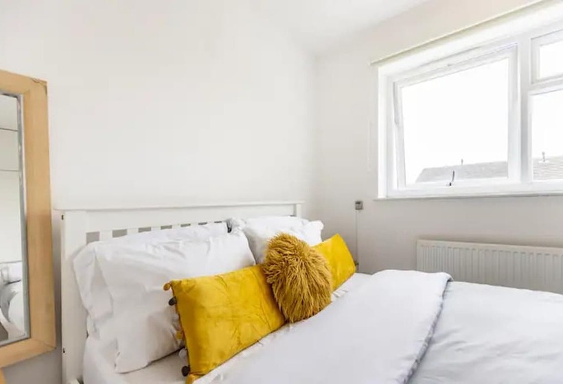 דירת נופש Mordenised 2 Bedroom House Close To City Centre