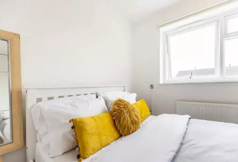 Residenssi Mordenised 2 Bedroom House Close To City Centre