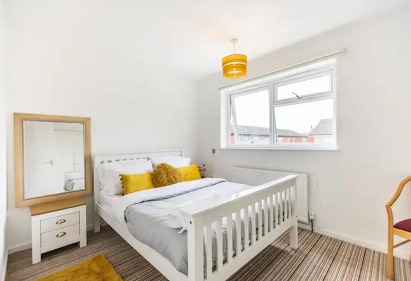 דירת נופש Mordenised 2 Bedroom House Close To City Centre