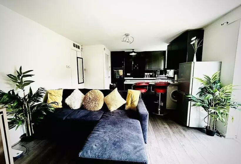 Residenssi Mordenised 2 Bedroom House Close To City Centre