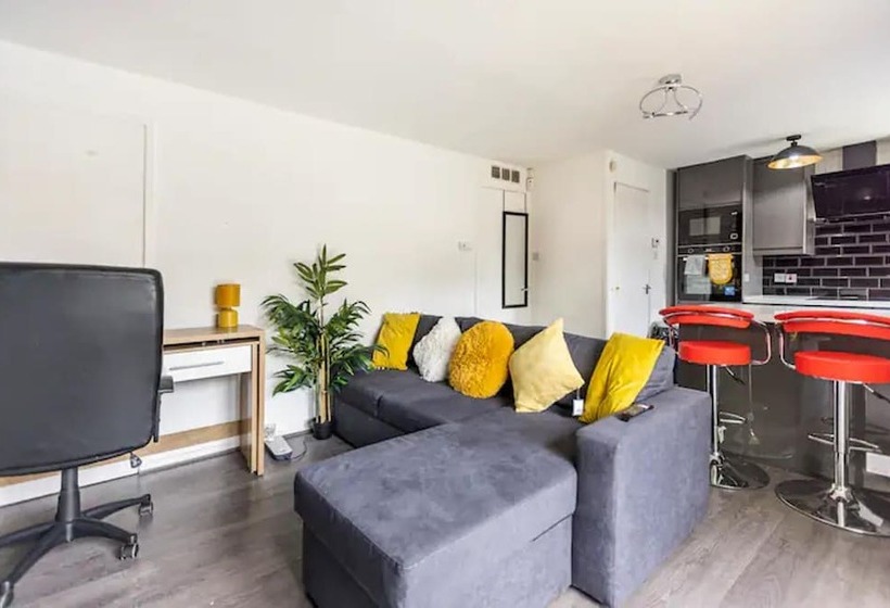 דירת נופש Mordenised 2 Bedroom House Close To City Centre